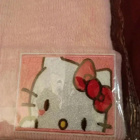2/$30 NEW Knit Winter Butterly pink hello kitty beanie(#812) - Picture 3 of 5